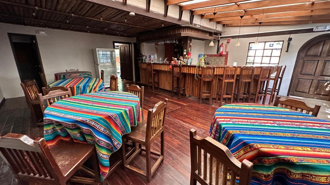 Campus Residencias Bed & Breakfast Quito Bagian luar foto