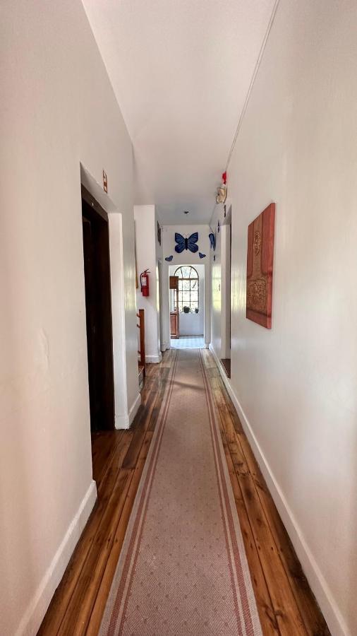 Campus Residencias Bed & Breakfast Quito Bagian luar foto