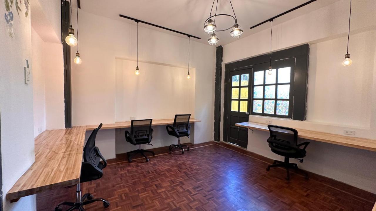 Campus Residencias Bed & Breakfast Quito Bagian luar foto