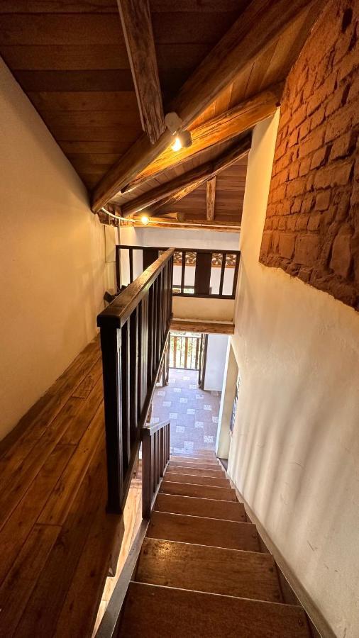 Campus Residencias Bed & Breakfast Quito Bagian luar foto