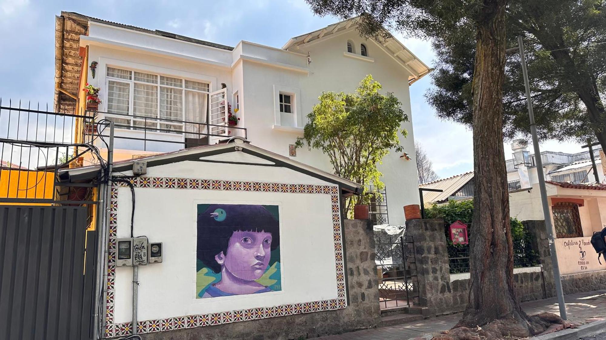 Campus Residencias Bed & Breakfast Quito Bagian luar foto
